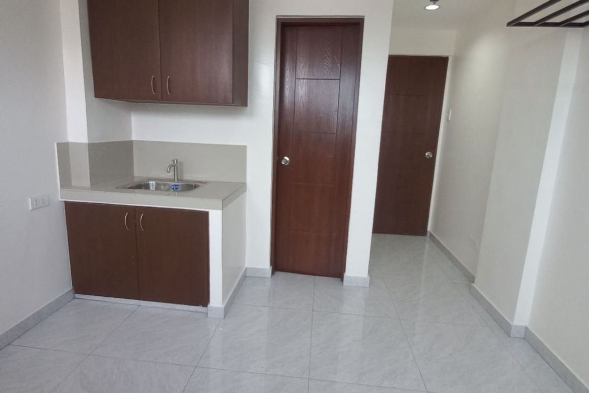 1 Bedroom Apartment for Rent in Barangka Drive, Mandaluyong, Metro Manila near MRT-3 Boni photo 3