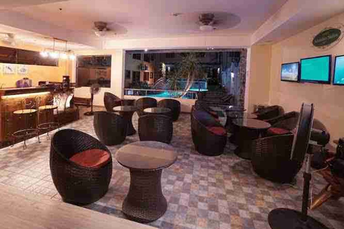 1 Bedroom Apartment for Rent in Malate, Manila, Metro Manila near LRT-1 Pedro Gil photo 6
