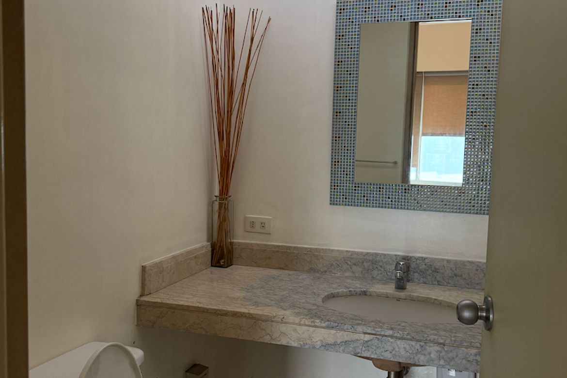 1 Bedroom Apartment for Rent in One Legazpi Park, San Lorenzo, Makati, Metro Manila photo 7