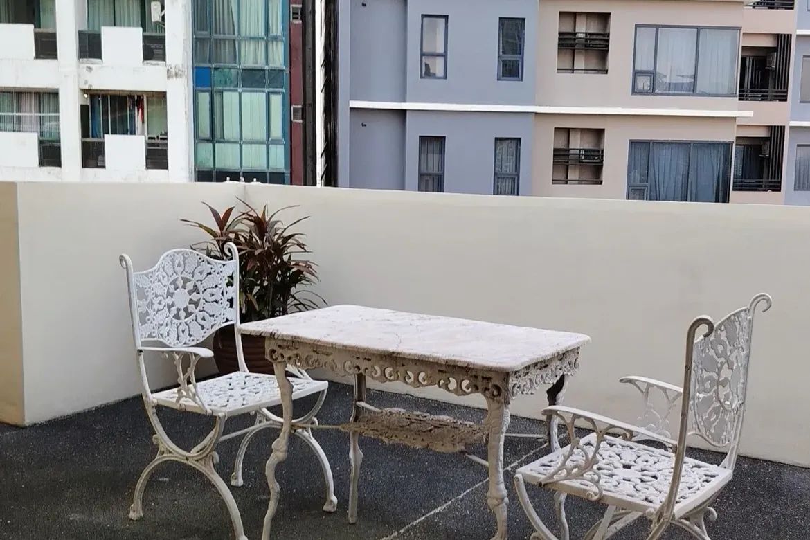 1 Bedroom Apartment for Rent in Poblacion, Makati, Metro Manila photo 2