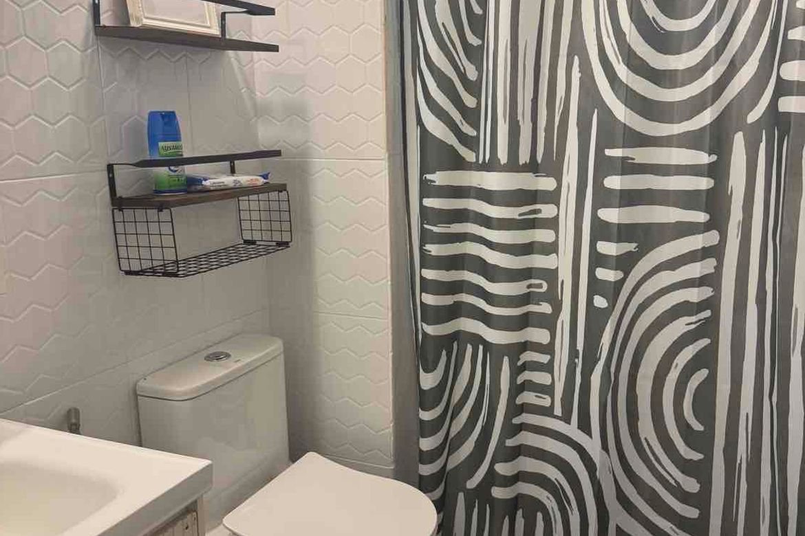 1 Bedroom Apartment for Rent in Poblacion, Makati, Metro Manila photo 3