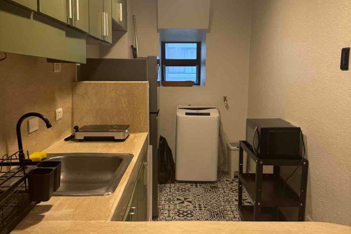 1 Bedroom Apartment for Rent in Poblacion, Makati, Metro Manila photo 4
