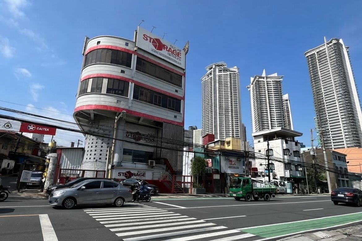1 Bedroom Commercial for Sale in Guadalupe Viejo, Makati City near MRT-3 Guadalupe – photo 12