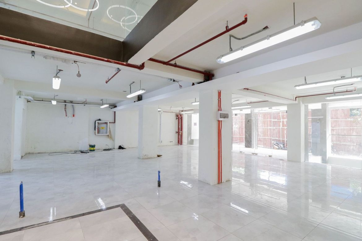 1 Bedroom Commercial for Sale in Laging Handa, Quezon City, Metro Manila near MRT-3 Kamuning – photo 2