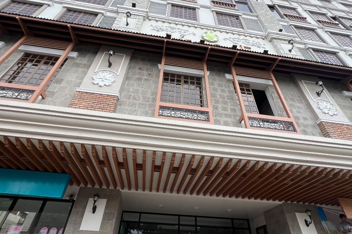 1 Bedroom Commercial for Sale in Veloce Tower Mall, Santo Rosario, Angeles, Pampanga – photo 2