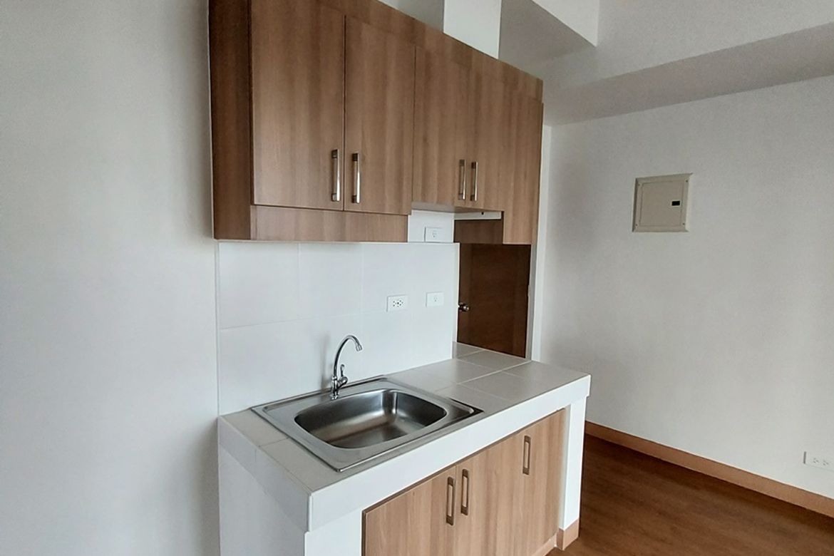 1 Bedroom Condo for Rent in 101 Xavierville, Loyola Heights, Quezon City, Metro Manila near LRT-2 Katipunan photo 8