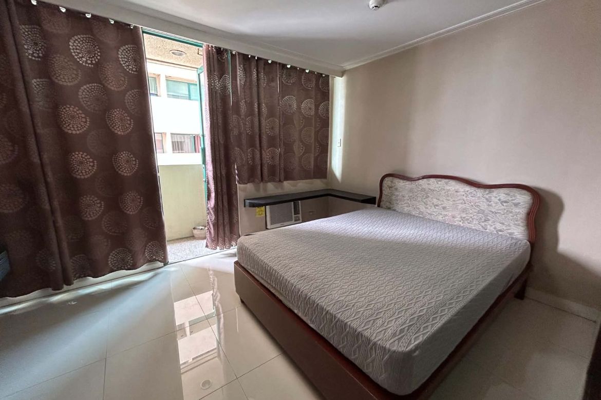 1 Bedroom Condo for Rent in Ermita, Manila, Metro Manila near LRT-1 Pedro Gil photo 2