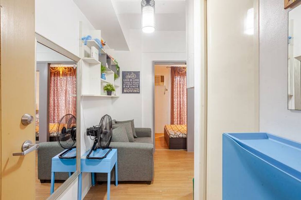 1 Bedroom Condo for Rent in HQ Laureano di Trevi Tower, Pio Del Pilar, Makati, Metro Manila near MRT-3 Magallanes photo 4