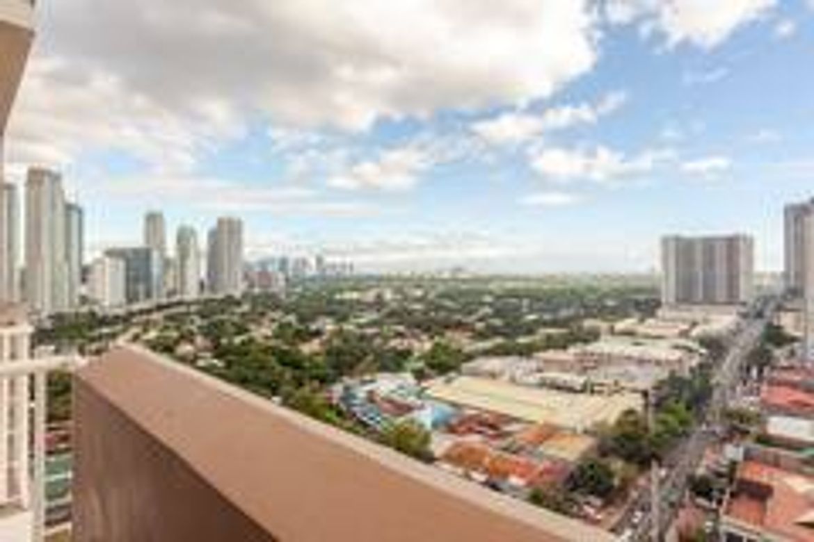 1 Bedroom Condo for Rent in HQ Laureano di Trevi Tower, Pio Del Pilar, Makati, Metro Manila near MRT-3 Magallanes photo 8