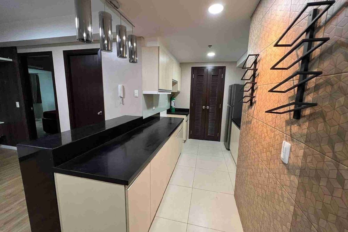 1 Bedroom Condo for Rent in Kroma Tower, San Lorenzo, Makati, Metro Manila photo 4