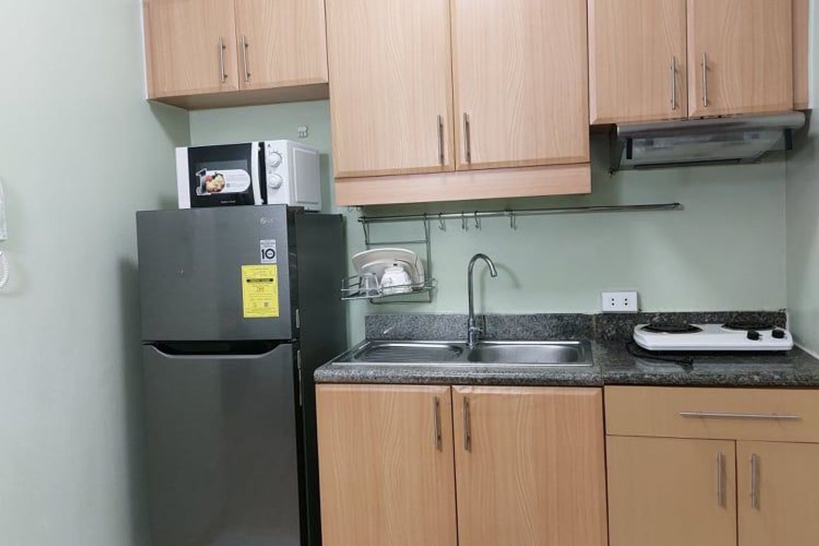 1 Bedroom Condo for Rent in One Gateway Place, Barangka Ilaya, Mandaluyong, Metro Manila near MRT-3 Boni photo 5