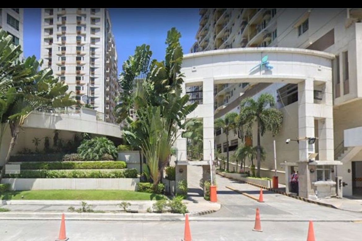 1 Bedroom Condo for Rent in Palawan Tower at Bay Gardens, Malate, Manila, Metro Manila near LRT-1 Vito Cruz