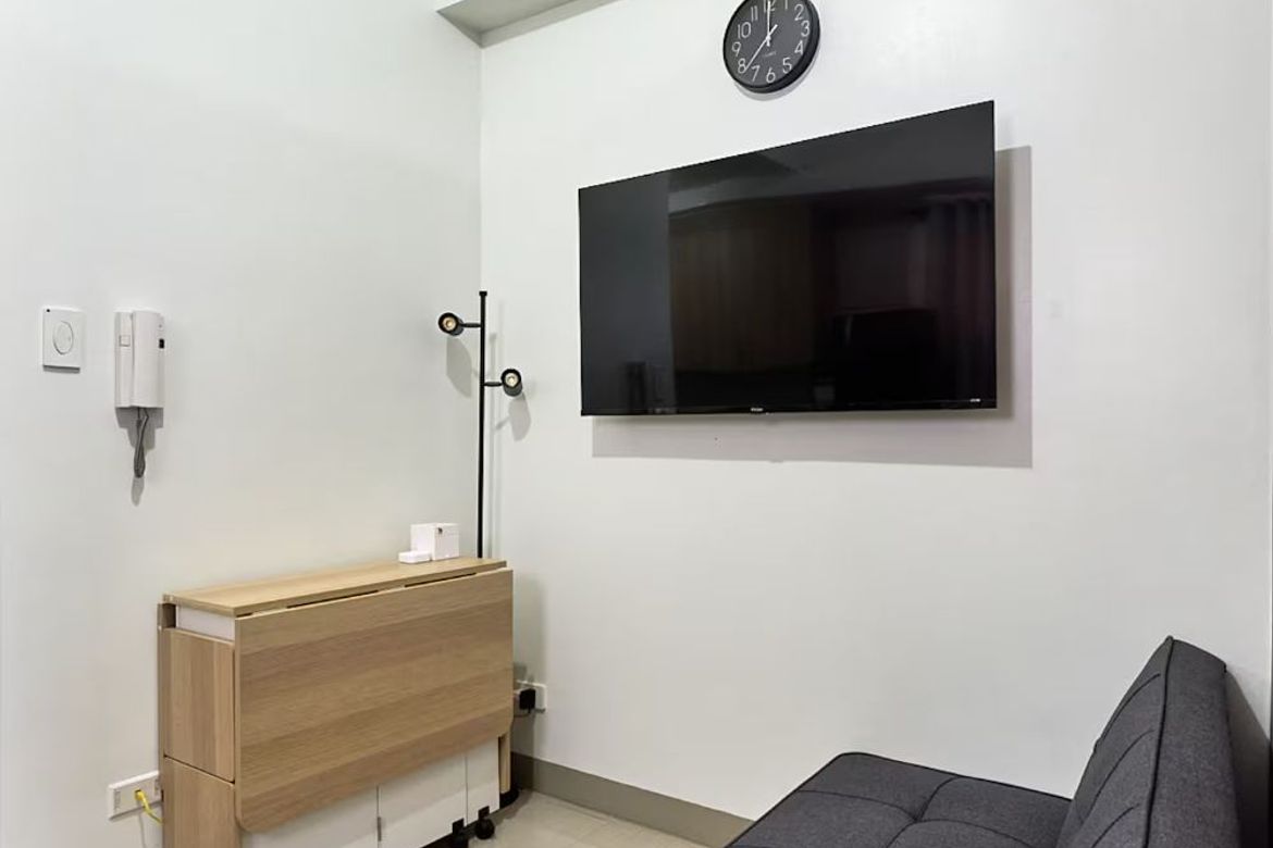 1 Bedroom Condo for Rent in Shore 2 Residences, Barangay 76, Pasay, Metro Manila near LRT-1 Libertad