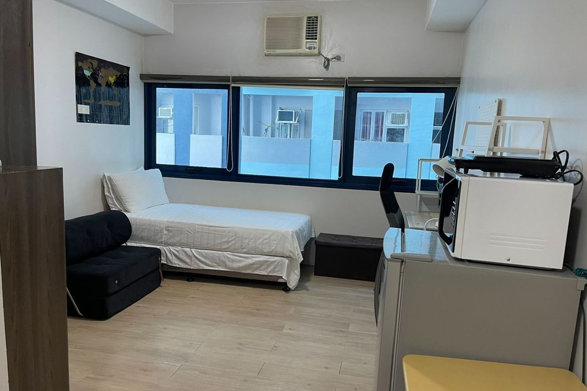 1 Bedroom Condo for Rent in Studio A, Loyola Heights, Quezon City, Metro Manila near LRT-2 Katipunan photo 2