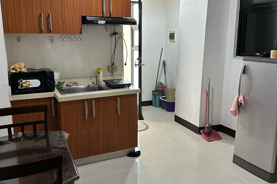 1 Bedroom Condo for Rent in Tambo, Parañaque, Metro Manila photo 2