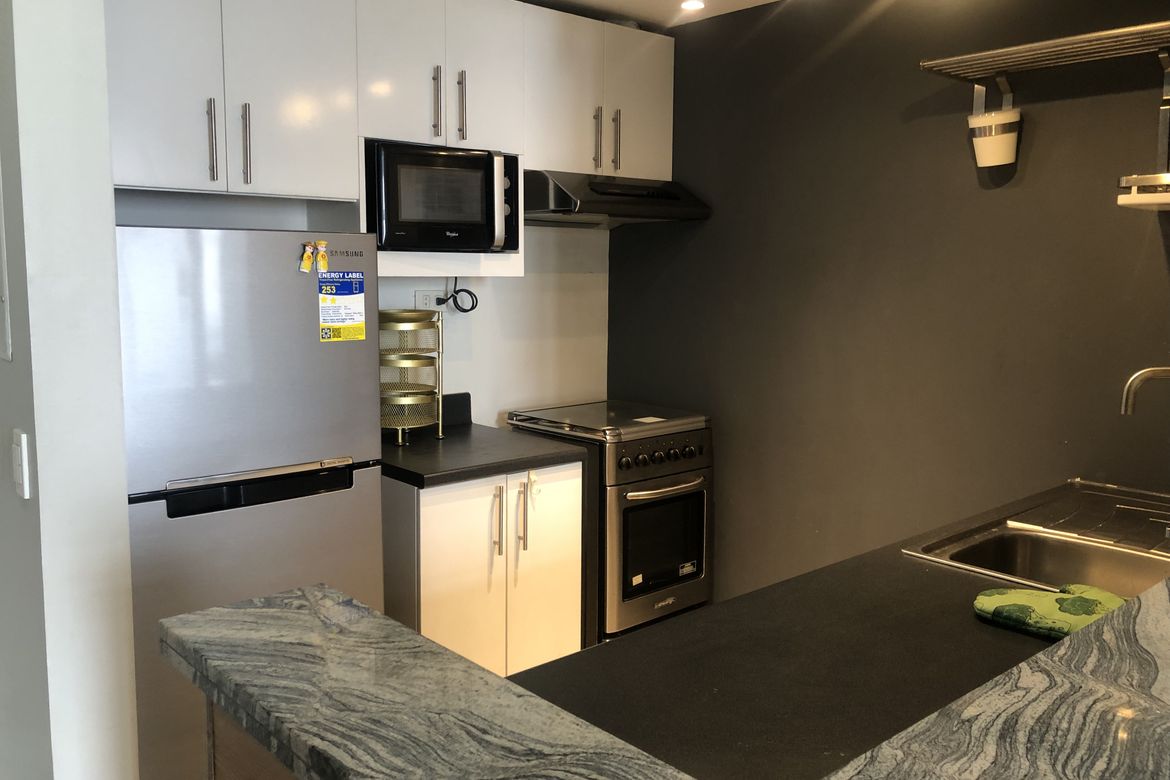 1 Bedroom Condo for Rent in The Columns At Legaspi Village, San Lorenzo, Makati, Metro Manila photo 4