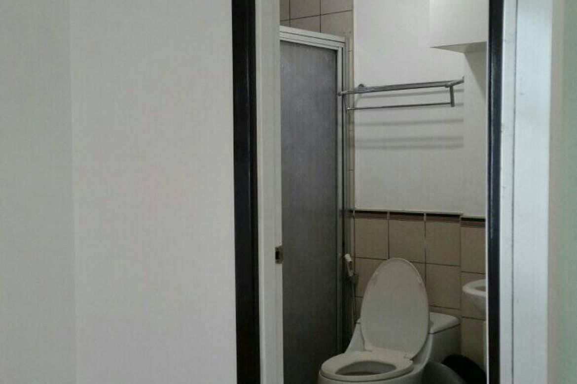 1 Bedroom Condo for Rent in Two Adriatico Place, Quiapo, Manila, Metro Manila near LRT-1 Carriedo photo 8