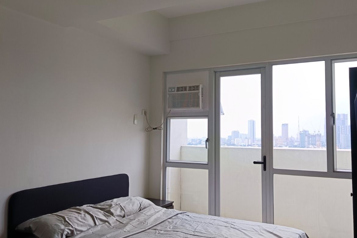 1 Bedroom Condo for Rent in Vivaldi Residences, Ramon Magsaysay, Quezon City, Metro Manila near LRT-1 Roosevelt