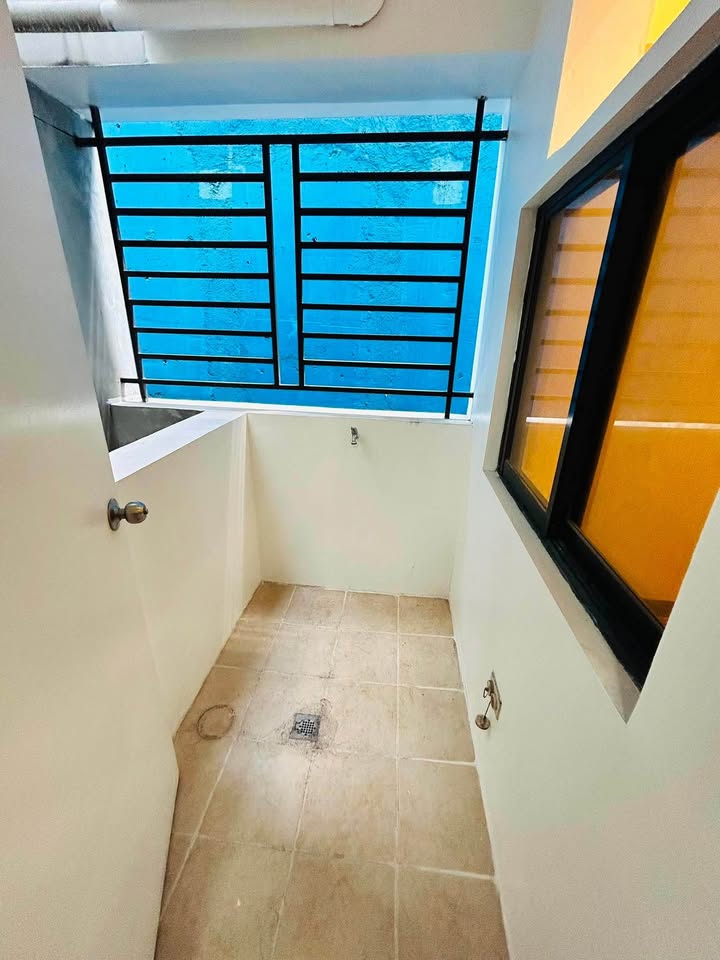1-Bedroom Condo for Sale at Eureka Suites, Pasong Tamo, Makati – photo 4