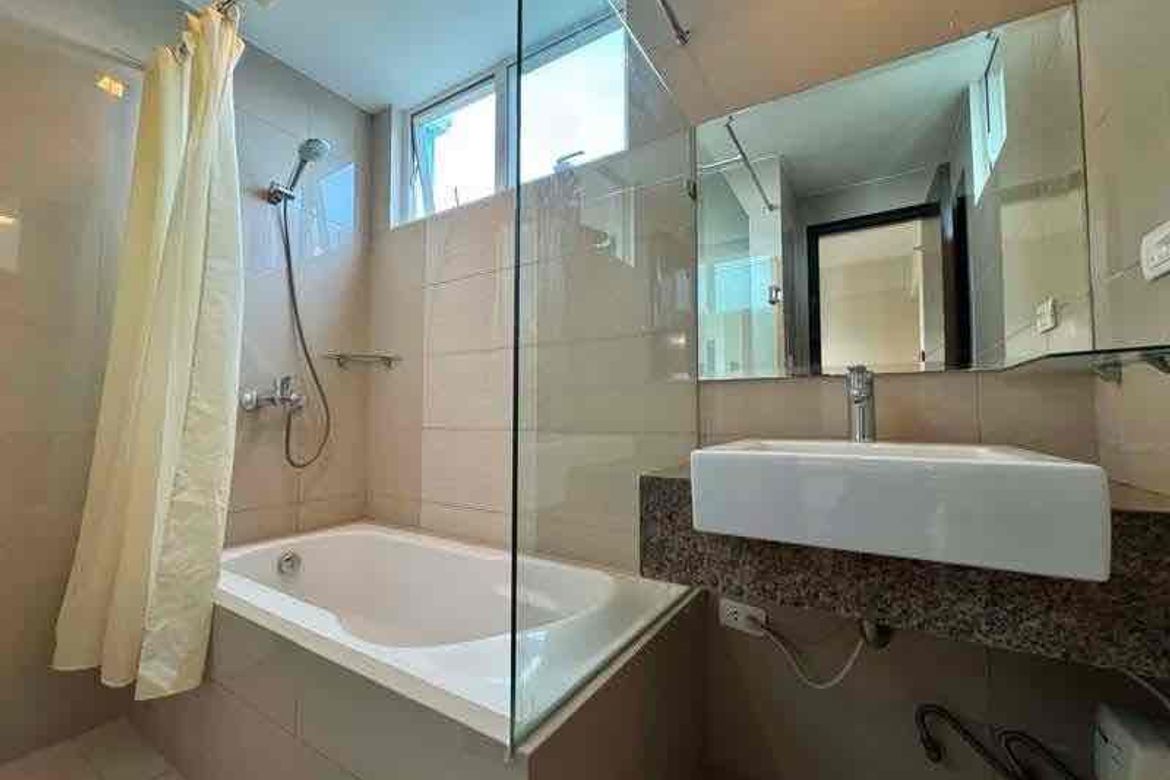 1 Bedroom Condo for Sale in 8 Newtown Boulevard, Mactan, Lapu-Lapu, Cebu – photo 8