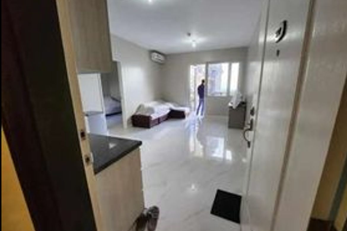 1 Bedroom Condo for Sale in Baclaran, Parañaque, Metro Manila near LRT-1 EDSA – photo 2