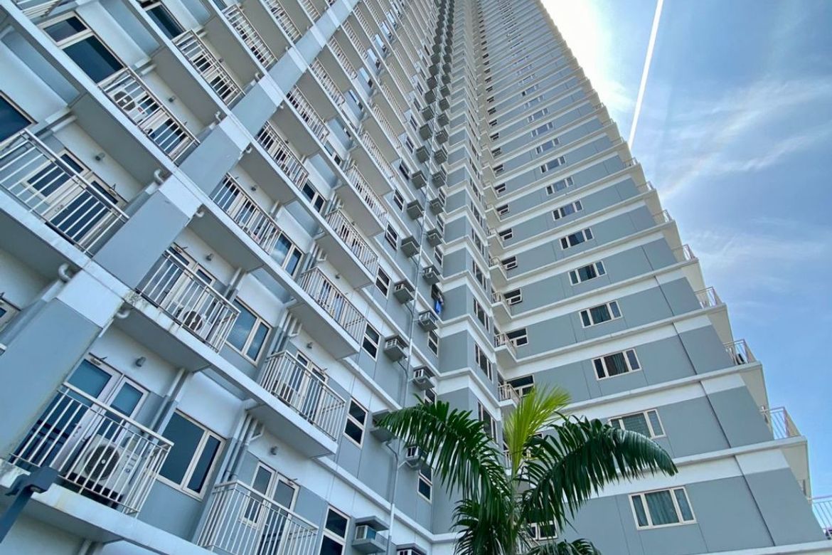1 Bedroom Condo for Sale in Barangay 7, Pasay, Metro Manila near LRT-1 Gil Puyat