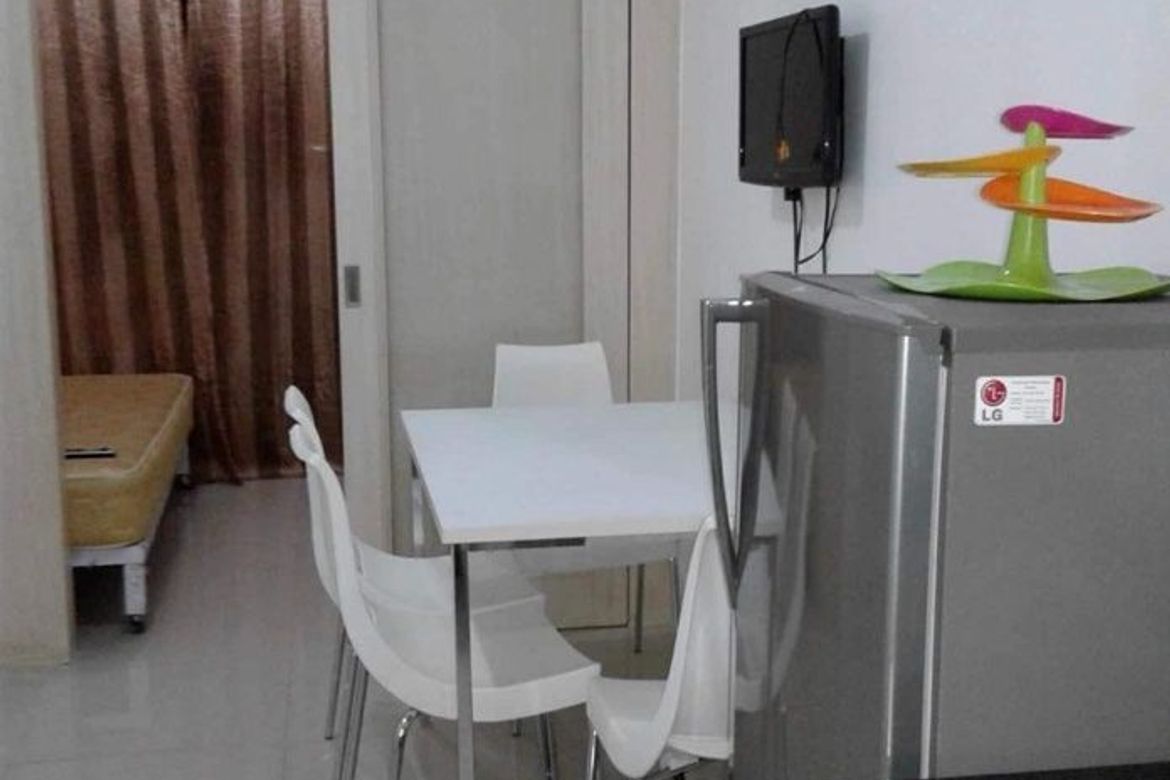 1 Bedroom Condo for Sale in Barangay 76, Pasay, Metro Manila near LRT-1 EDSA