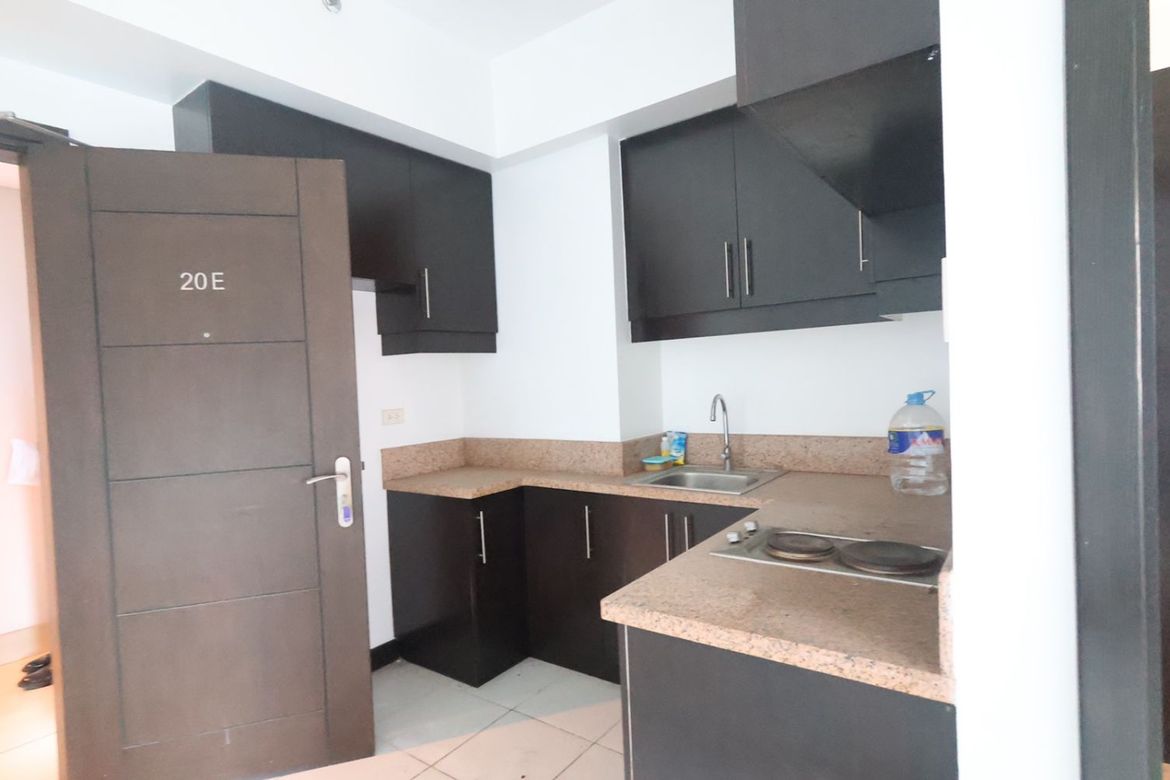 1 Bedroom Condo for Sale in Barangka Ilaya, Mandaluyong, Metro Manila near MRT-3 Boni – photo 5