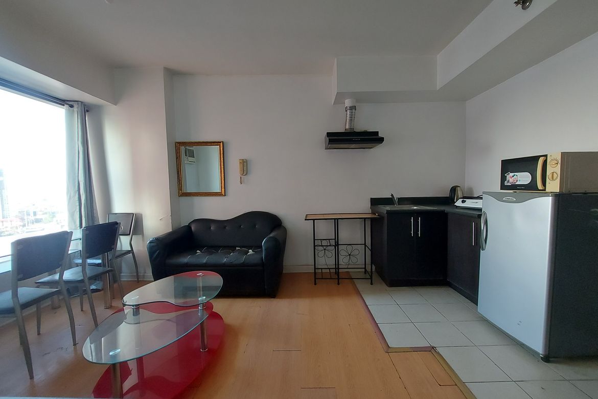 1 Bedroom Condo for Sale in BELTON PLACE, Bangkal, Makati, Metro Manila near MRT-3 Magallanes – photo 6