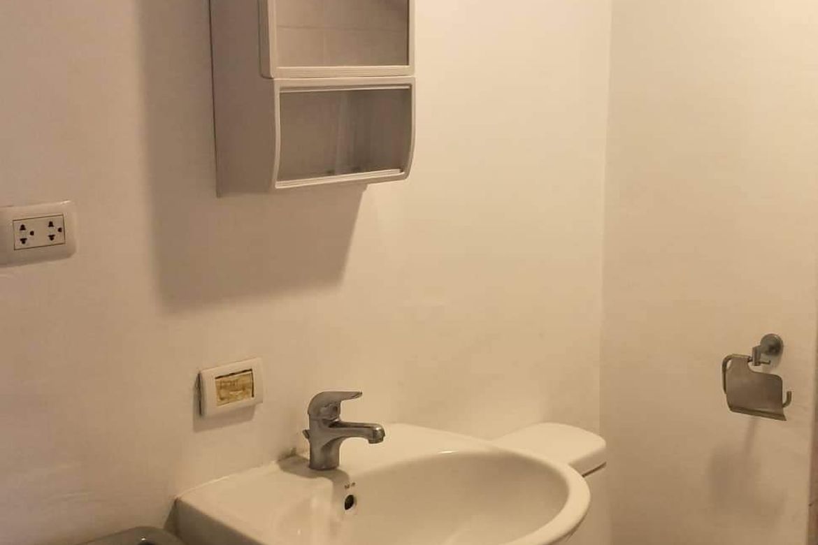 1 Bedroom Condo for Sale in BELTON PLACE, Bangkal, Makati, Metro Manila near MRT-3 Magallanes – photo 8