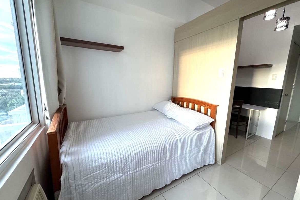 1 Bedroom Condo for Sale in Berkeley Residences, Loyola Heights, Quezon City, Metro Manila – photo 6