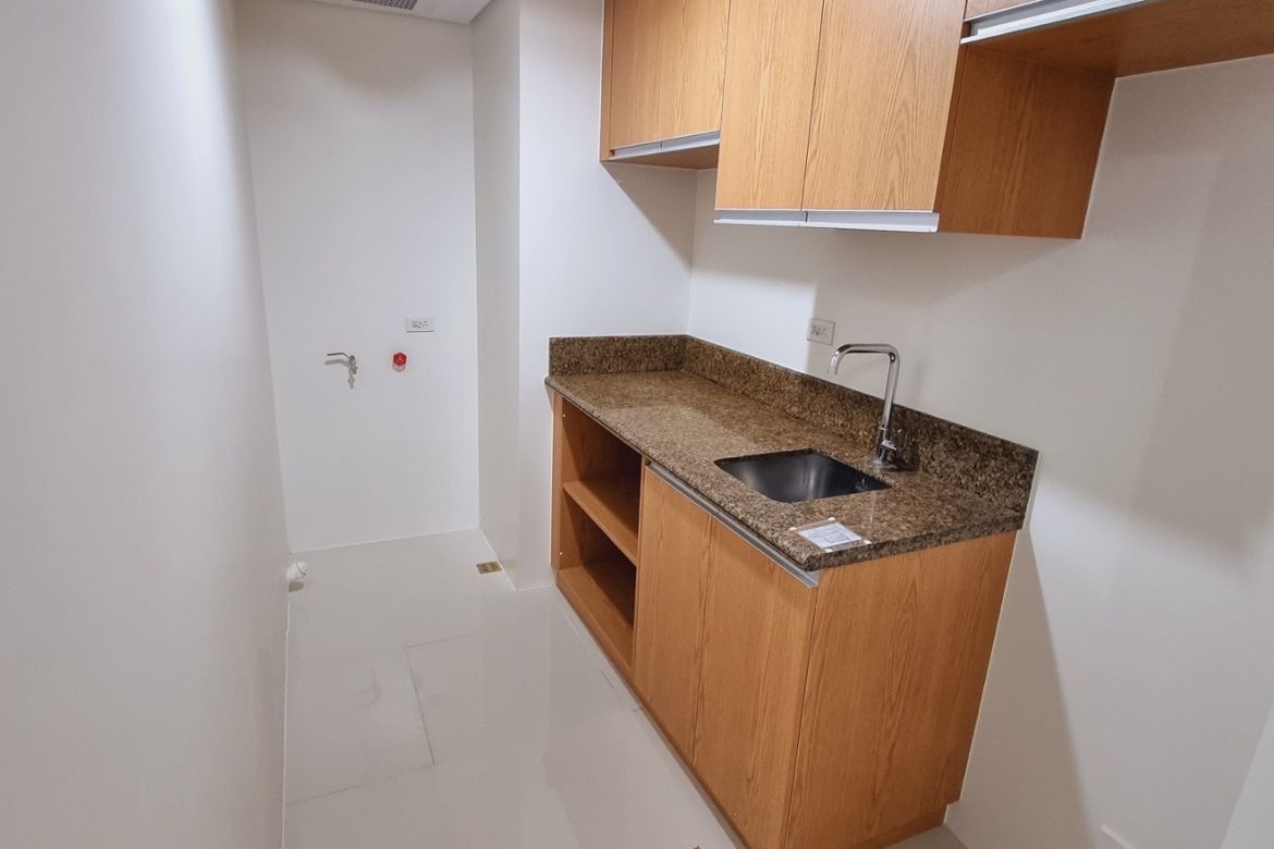 1 Bedroom Condo for Sale in BGC, Taguig – photo 13
