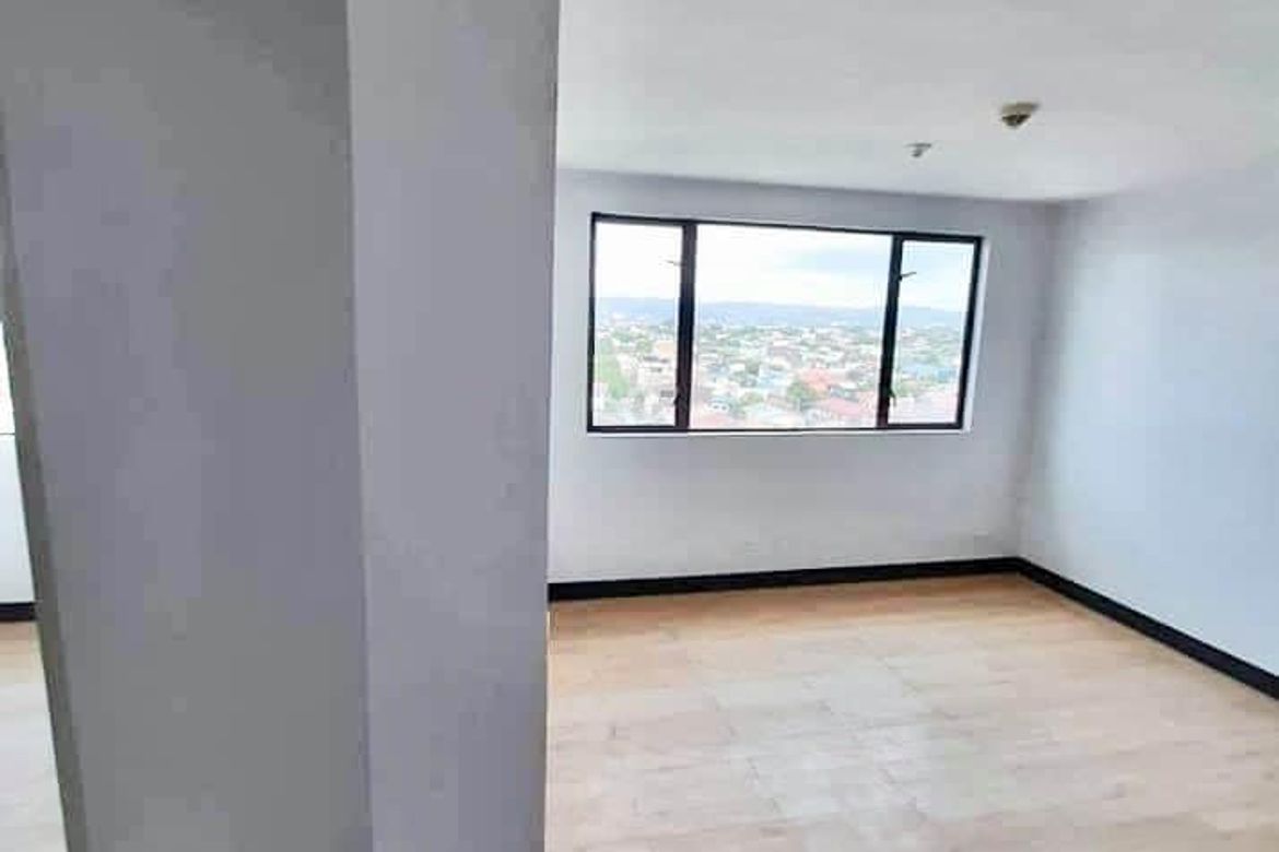 1 Bedroom Condo for Sale in Cambridge Village, San Andres, Cainta, Rizal – photo 2