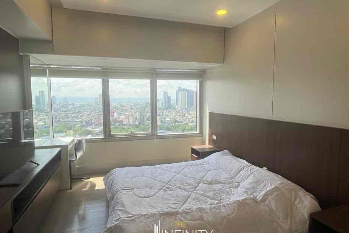 1 Bedroom Condo for Sale in Centuria Medical Makati, Guadalupe Viejo, Makati City near MRT-3 Guadalupe