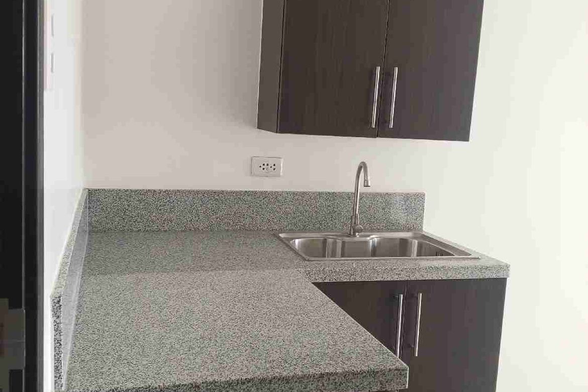 1 Bedroom Condo for Sale in COVENT GARDEN, Santa Mesa, Manila, Metro Manila near LRT-2 V. Mapa – photo 7