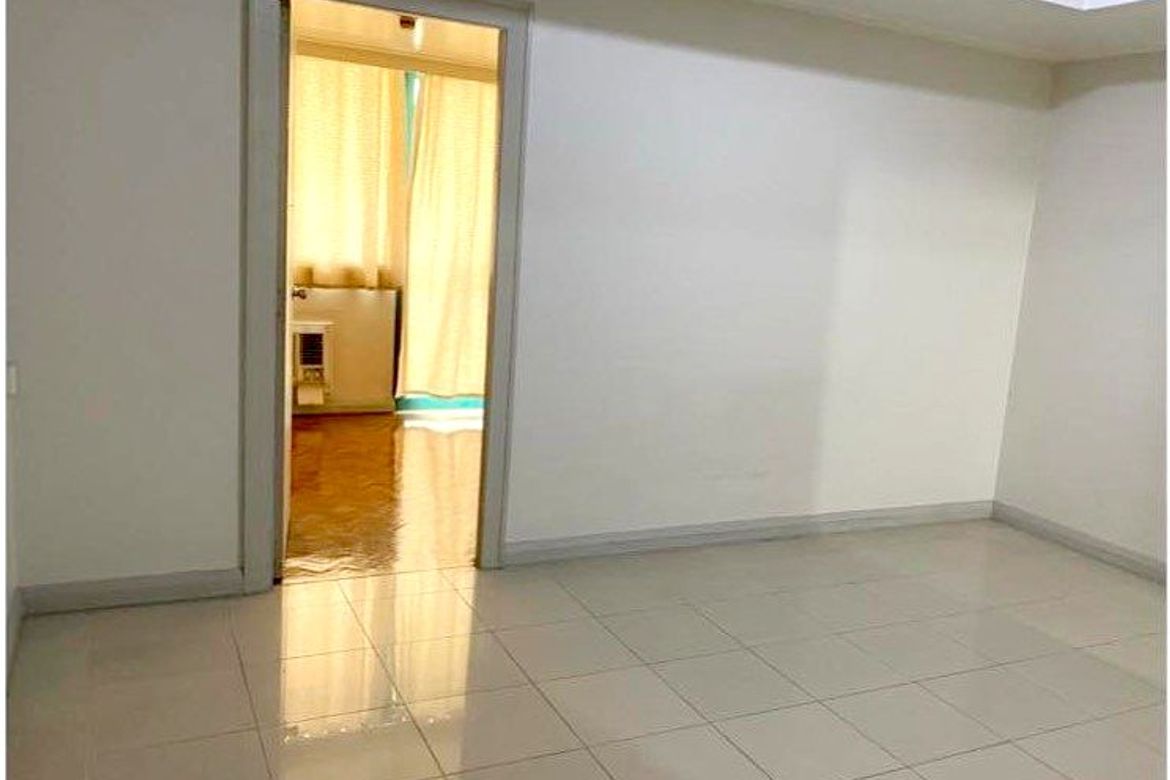 1 Bedroom Condo for Sale in Ermita, Manila, Metro Manila near LRT-1 Pedro Gil
