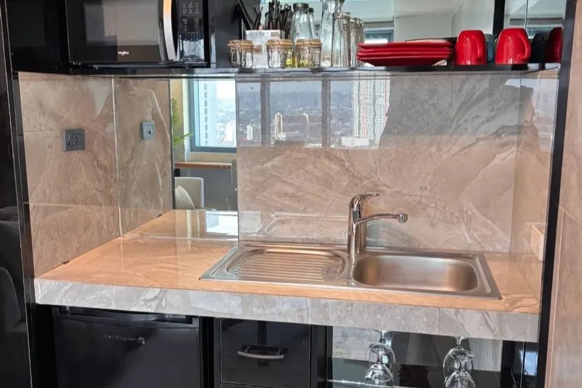 1 Bedroom Condo for Sale in Eton Parkview Greenbelt, Bangkal, Makati City near MRT-3 Magallanes – photo 5