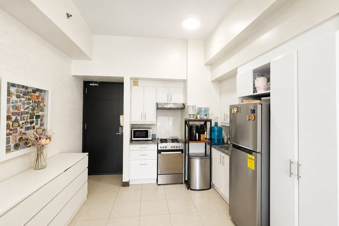 1 Bedroom Condo for Sale in Fairways Tower, BGC, Taguig – photo 3