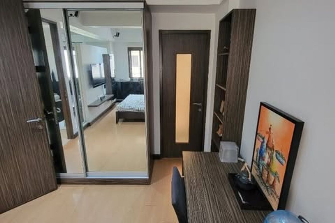1 Bedroom Condo for Sale in Forbeswood Heights, BGC, Taguig – photo 9