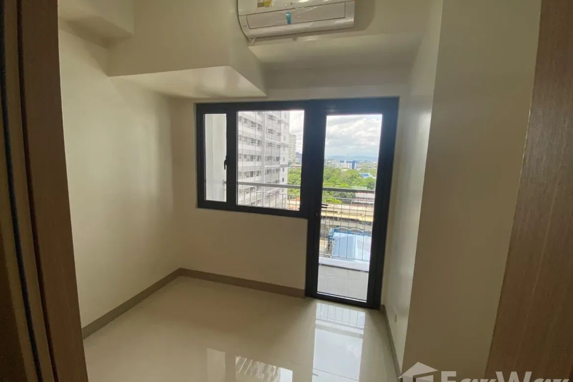 1 Bedroom Condo for Sale in Glam Residences, South Triangle, Quezon City, Metro Manila near MRT-3 Kamuning – photo 2