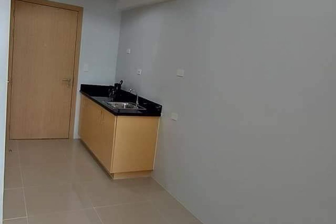 1 Bedroom Condo for Sale in Grass Residences, Santo Cristo, Quezon City, Metro Manila near LRT-1 Roosevelt – photo 2