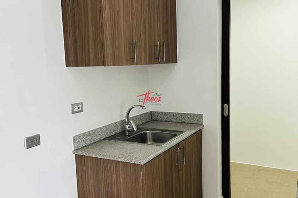 1 Bedroom Condo for Sale in Greenhills, San Juan, Metro Manila near MRT-3 Santolan – photo 4