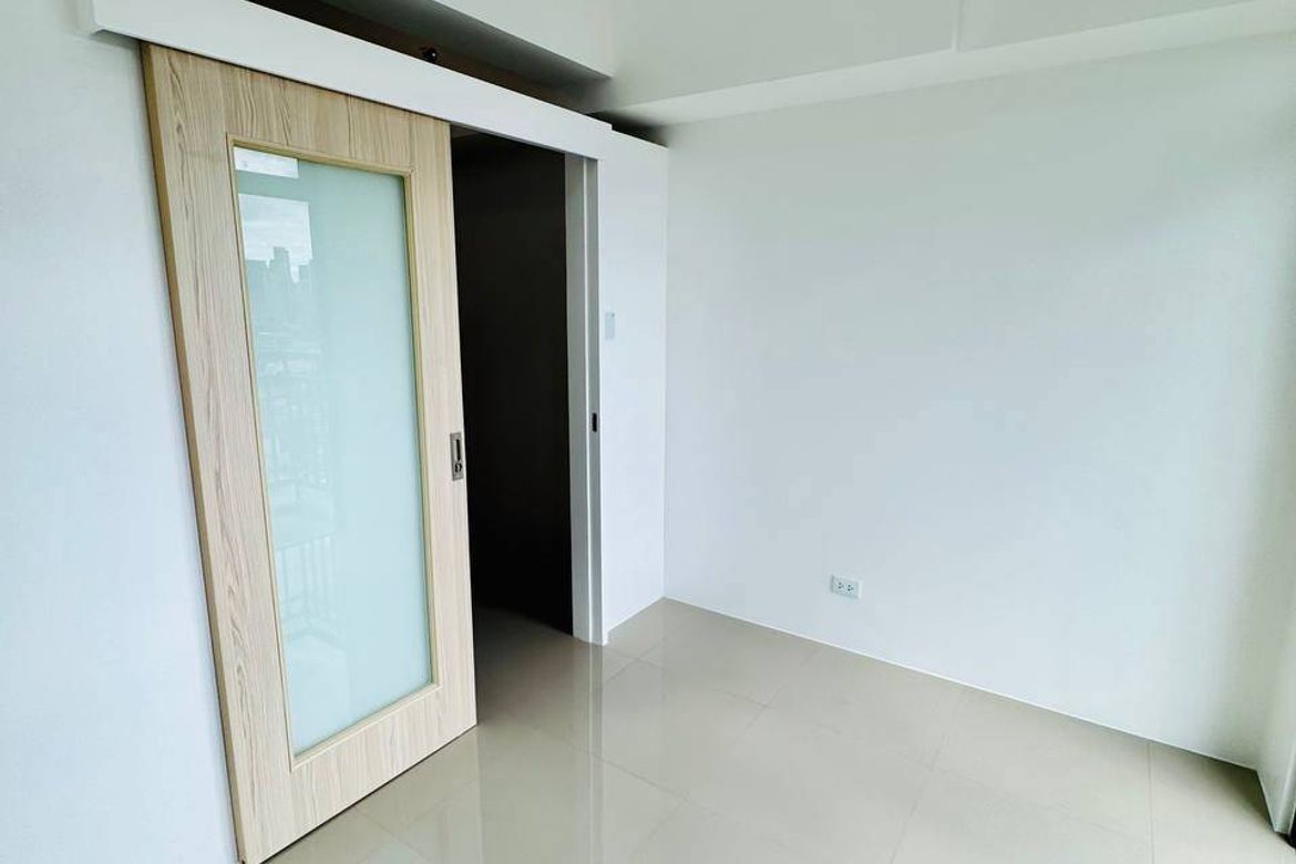 1 Bedroom Condo for Sale in Harbour Park Residences, Vergara, Mandaluyong, Metro Manila – photo 4