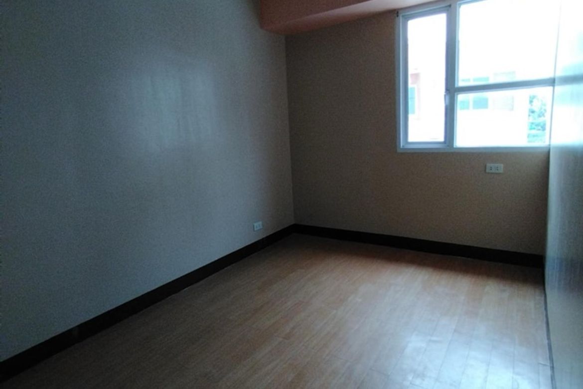1 Bedroom Condo for Sale in Lions Park Residences, Barangay 76, Pasay, Metro Manila near LRT-1 EDSA – photo 3
