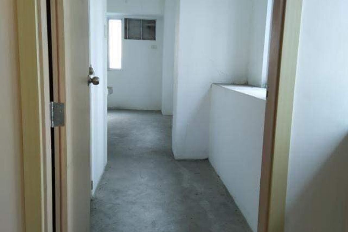 1 Bedroom Condo for Sale in M Place Residences, South Triangle, Quezon City, Metro Manila near MRT-3 Quezon Avenue – photo 5