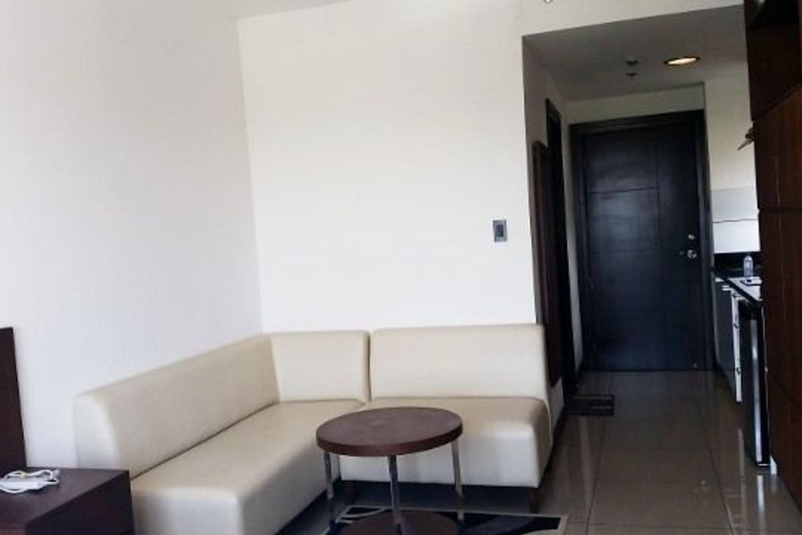 1 Bedroom Condo for Sale in Malabanias, Angeles, Pampanga – photo 2