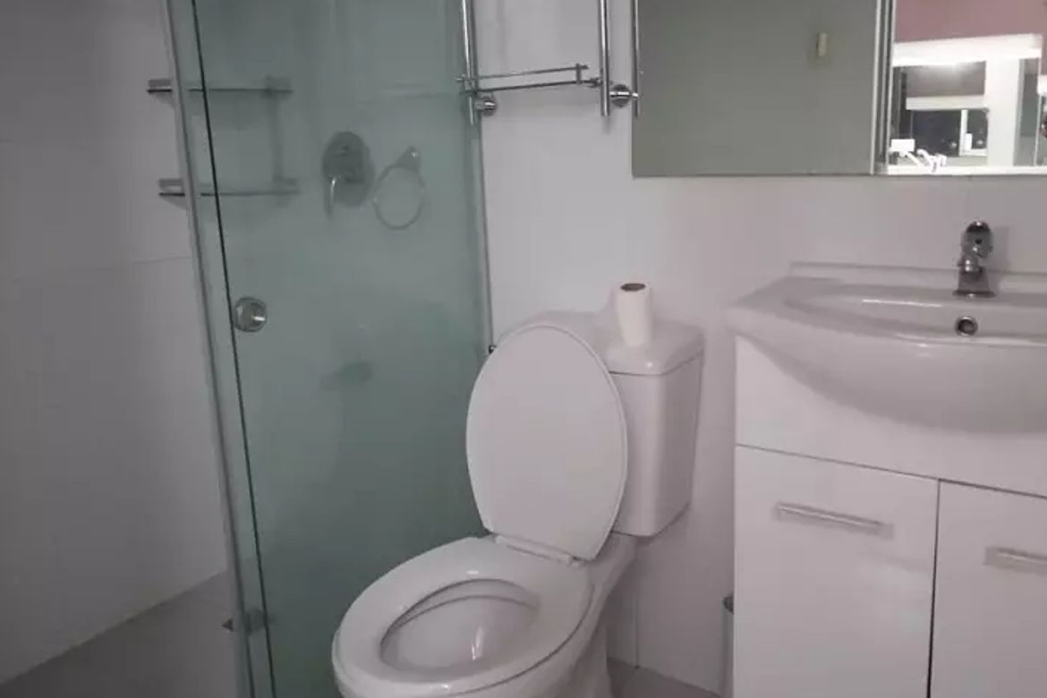 1 Bedroom Condo for Sale in Malate, Manila, Metro Manila near LRT-1 Vito Cruz – photo 4