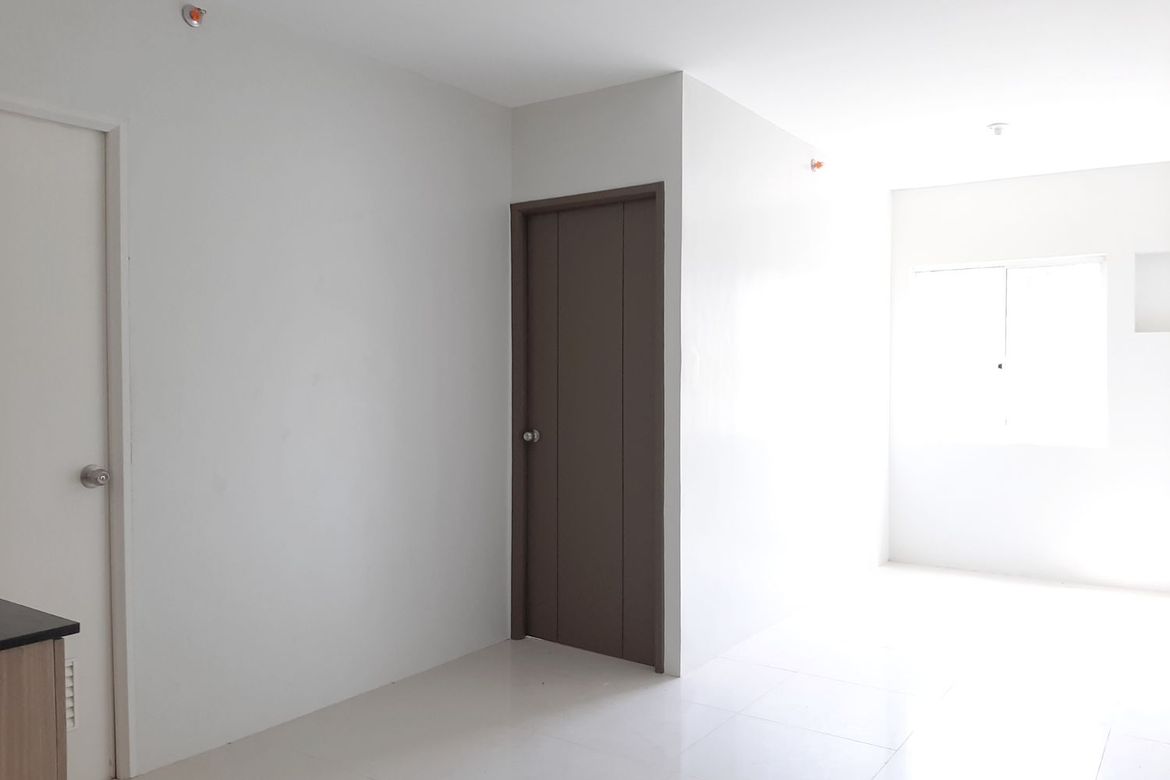 1 Bedroom Condo for Sale in Mandalagan, Bacolod, Negros Occidental – photo 4