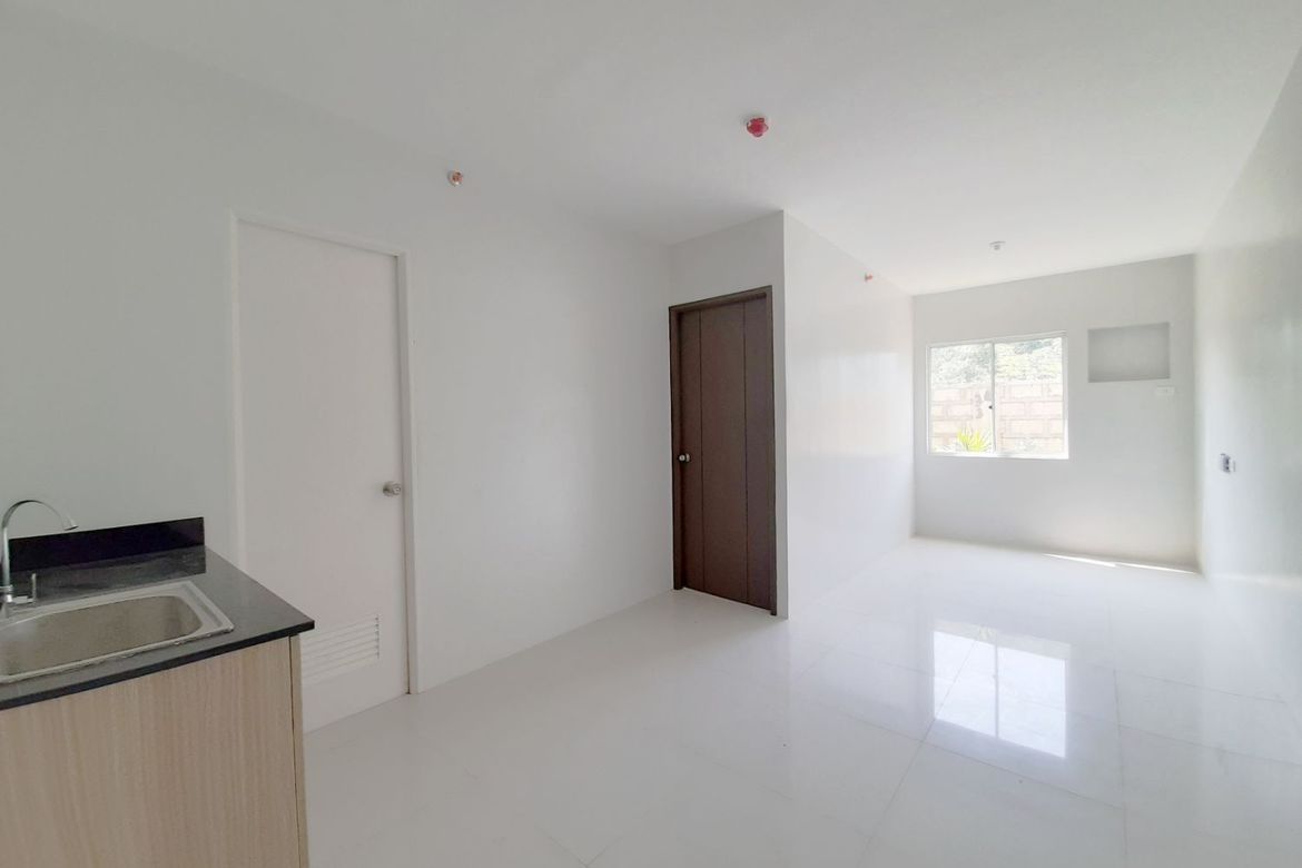 1 Bedroom Condo for Sale in Mandalagan, Bacolod, Negros Occidental – photo 8