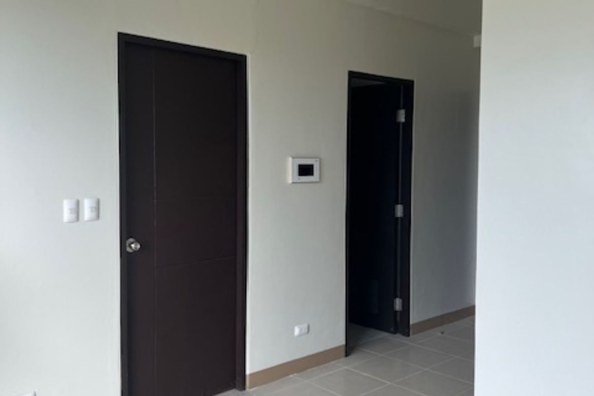 1 Bedroom Condo for Sale in One Madison Place, Buhang Taft North, Iloilo City, Iloilo – photo 5